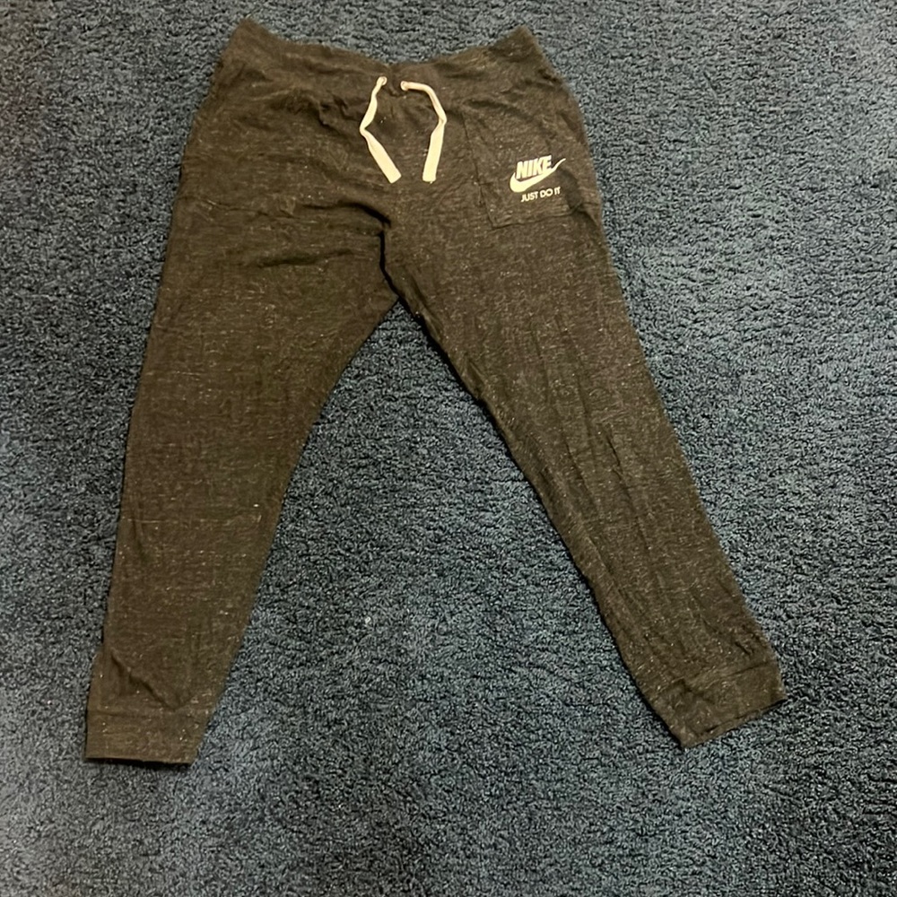 grey Nike joggers size XL